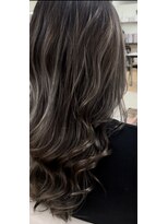 アール ヘアーアンドメイク 妻田店(R Hair&Make) シャドールーツ