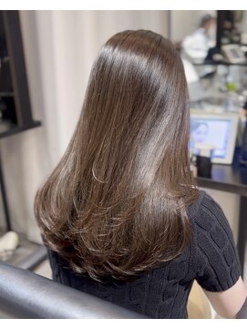 ソヨン 栄2号店(SOYON) 黒髪/グレーベージュ/レイヤーロング/前髪パーマ/髪質改善