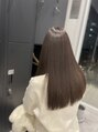 ホワイト(WHITE)&nbsp;アルティストカラー×ウルトワトリートメントで透明感と艶を両立