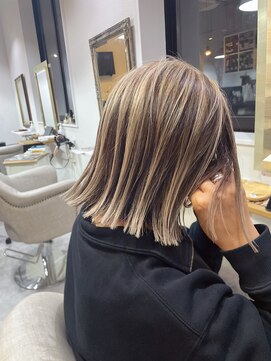 ナンバーフォーナチュラル(NO4 natural) バレイヤージュカラー