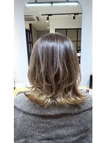 アネラ(Anela) 【アネラ 本厚木】ミディアムレイヤー