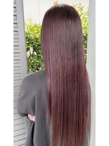 クリック 辰巳店(CLiC) 深みのある暖色カラーで、肌まで美しく魅せる。