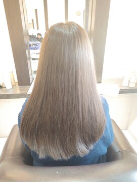 アンダウ(ANDEW) 大人女子ロングストレートスタイル