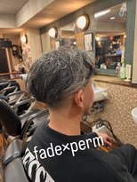 コダマ 大泉学園店(KODAMA)&nbsp;見せる白髪へ　フェード×パーマ