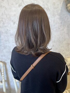 ディーヴァヘアーエズ(DIVA hair Eze) ブリーチなしカラー◎ミディアムレイヤー×顔周りカット