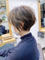 アヴァロン(AVALON)&nbsp;大人ショート・絶壁カバー・白髪ぼかしハイライト【BISA】