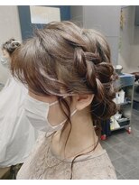 ハール ヘア スタジオ(haar HAIR STUDIO) お呼ばれヘアアレンジ　ルーズ編み　アップスタイル