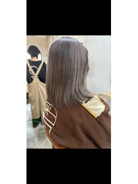 オン(ON) ミルクティーグレージュ