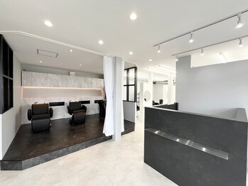 Agu hair qat 稚内店【アグ ヘアー カート】