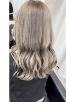 ルノン(LUNON)&nbsp;シルバーベージュ/ダブルカラー/ハイトーン