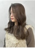 くすみグレージュ