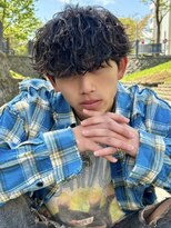 オム ブランシェ(HOMME BLANCHE’)&nbsp;シャドウパーマ黒髪マッシュ