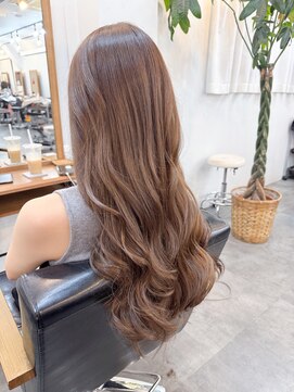 シナモンベージュ