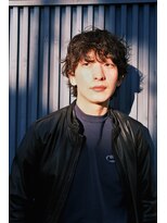 キュー(Cue_)&nbsp;マッシュウルフの外国人くせ毛風パーマ