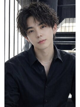 オグジュアリー 表参道(aux.) 束感黒髪ナチュラル人気流行フェザーパーマ韓国風