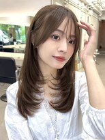 ポーチバイハニー オモテサンドウ(PORCH by HONEY omotesando)&nbsp;ハッシュカットミディアムヘアモカベージュ1