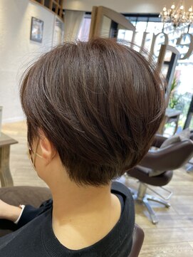 エクリ シセイドウ 麻布十番店(equri×SHISEIDO) 30代40代に人気のコンパクトショート