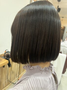 ノーム 横浜(NORM) 前下がりボブ