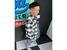 フッドバーバーセントラル(HOOD BARBER CENTRAL)