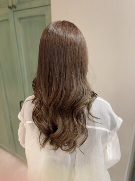 ヘアサロン ナノ(hair salon nano) アッシュグレー/明るめアッシュ/イヤリングカラー/シルバー