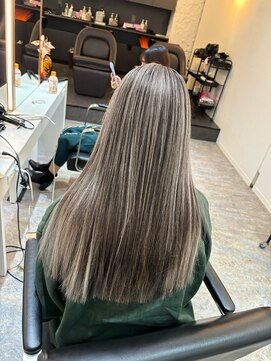 ブレンド 渋谷(BLend) 20代30代40代白髪ぼかしハイライト小顔ショートボブミニウルフ