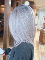 モアムー(Moremuu)&nbsp;ホワイトカラー