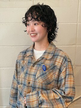 チカシツ(Chikashitsu) wolf perm