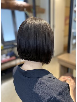 ニーイチイチ(211) ボブ/ミニボブ