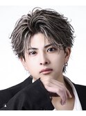 ハイライトフェザーショート