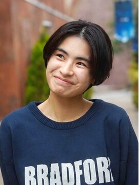 ビュートリアム 梅田(BEAUTRIUM) 大人かわいいセンターショート