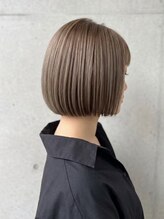 ディーディーフォルム(DD form)&nbsp;洗練された切りっぱなしボブ、艶で叶える大人モード