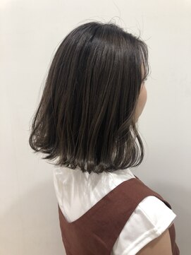 ラパンセ ブルー(LA PENSEE BLEU) 【LA PENSEE BLEU】小川 花 フレンチボブシア―グレージュ