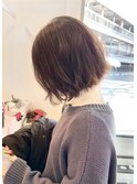 20代30代40代　前下がり　切りっぱなしボブ　グレージュ