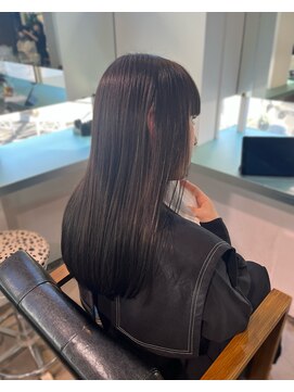 トレス(TRESS) ロング/ナチュラルストレート/ブリーチなしWカラー/透明感