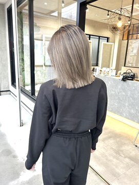 ムード タテマチ(mood tatemachi) モノグレージュ×フォギーグレージュバレイヤージュ