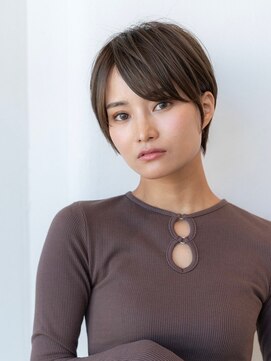 イオ 本厚木(io) 20代30代丸みショート似合わせカットシースルーバングハイライト