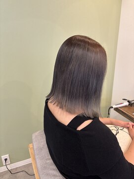 メイ 池袋(mei) ぱつっとヘイリーボブ☆グレージュカラー