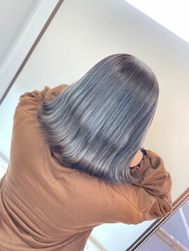 アイズ 本厚木(AIZU) シャドールーツ/シルバーグレー