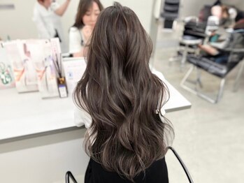 ジルブラン 大阪(JIL BLAN)の写真/《貴方の魅力を最大限に》ミディアムロングヘア×相性抜群のハイライトで長さを変えずに垢抜け[大阪堺市]