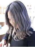 【透明感◎】ホワイトシルバーバレイヤージュ×ブリーチ2回