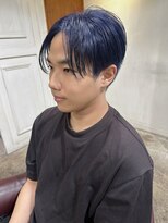 カーニバル 江古田(CARNIVAL)&nbsp;橋本嶺　ツーブロックセンターパート　ブルー　束感ショート