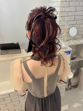 ディティカ サウ(Dityca sow) pony tail