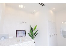 サロウィン 郡山店(SALOWIN)の雰囲気(受付のiPadで担当者をお呼び頂き、席でお待ちください。)