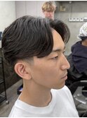 メンズセンターパートニュアンスパーマアップバング