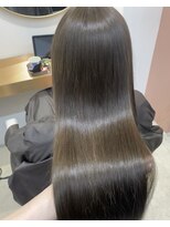 ジーナ 難波(Zina)&nbsp;Olive greige 髪質改善