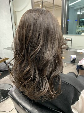 エイト 池袋店(EIGHT ikebukuro) 暗めアッシュブラウン☆