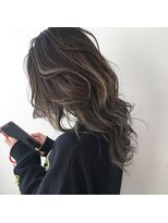 アンユージュアル(unusual)&nbsp;外国人風ハイライト