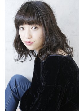 ガーランドウメダ(Garland umeda) 鎖骨ボブ×ダークグレー