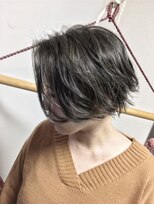 ラックスビーギャラリー なんば駅前店(LUXBE GALLERY) ＊津村＊style by LUXBE＊外ハネショートボブ