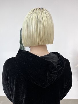 ハイブ 金沢(Hive) 10代20代ブリーチハイトーンカラーショートボブ髪質改善